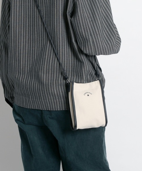 CONVERSE(コンバース)の「【CONVERSE/コンバース】CV ARCH LOGO MINI SHOULDER BAG アーチロゴミニショルダーバッグ(ショルダーバッグ・レディース・ブラック/オフホワイト・FREE)」の7枚目の写真