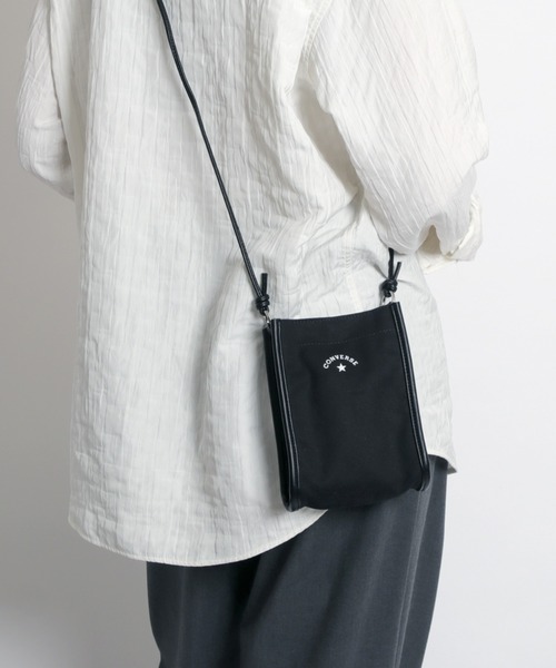 CONVERSE(コンバース)の「【CONVERSE/コンバース】CV ARCH LOGO MINI SHOULDER BAG アーチロゴミニショルダーバッグ(ショルダーバッグ・レディース・ブラック/オフホワイト・FREE)」の8枚目の写真
