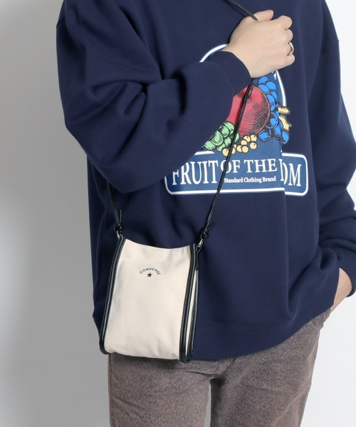 CONVERSE(コンバース)の「【CONVERSE/コンバース】CV ARCH LOGO MINI SHOULDER BAG アーチロゴミニショルダーバッグ(ショルダーバッグ・レディース・ブラック/オフホワイト・FREE)」の9枚目の写真