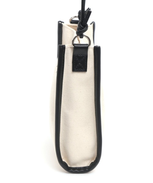 CONVERSE(コンバース)の「【CONVERSE/コンバース】CV ARCH LOGO MINI SHOULDER BAG アーチロゴミニショルダーバッグ(ショルダーバッグ・レディース・ブラック/オフホワイト・FREE)」の12枚目の写真