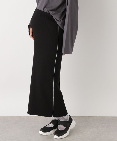 LEPSIM（レプシィム）の「【産前・産後対応】マタニティ／12ゲージラインナロースカート　961418（マタニティウェア/グッズ・レディース・ブラック/キャメル・FREE）」の2枚目の写真