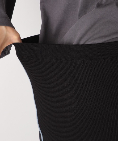 LEPSIM（レプシィム）の「【産前・産後対応】マタニティ／12ゲージラインナロースカート　961418（マタニティウェア/グッズ・レディース・ブラック/キャメル・FREE）」の11枚目の写真