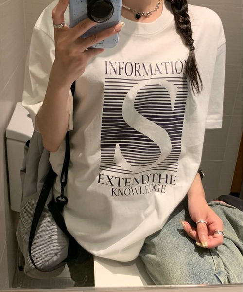 LYEON（リヨン）の「ビッグシルエットTシャツ（Tシャツ/カットソー・レディース・グレー/ホワイト・FREE）」の5枚目の写真