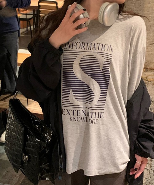 LYEON（リヨン）の「ビッグシルエットTシャツ（Tシャツ/カットソー・レディース・グレー/ホワイト・FREE）」の4枚目の写真