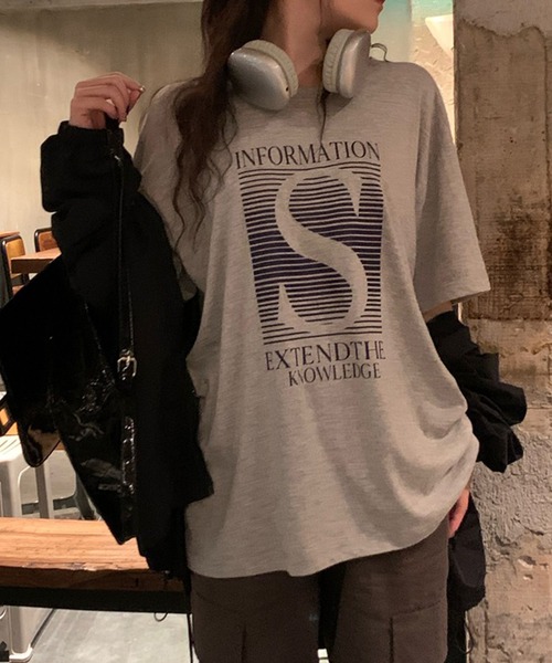 LYEON（リヨン）の「ビッグシルエットTシャツ（Tシャツ/カットソー・レディース・グレー/ホワイト・FREE）」の13枚目の写真