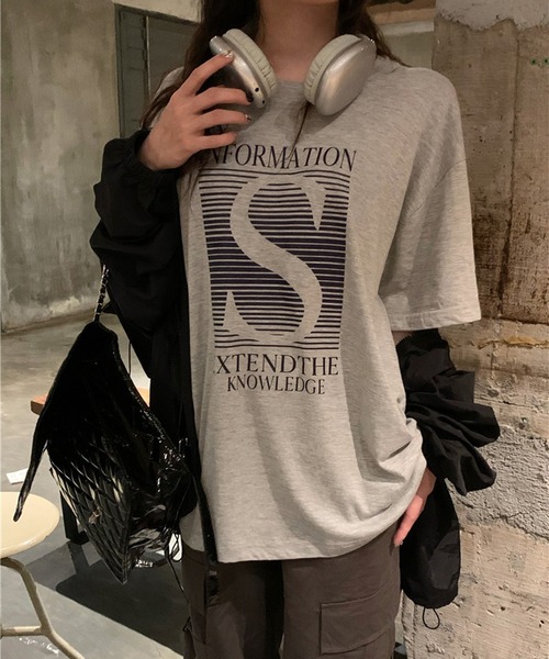 LYEON（リヨン）の「ビッグシルエットTシャツ（Tシャツ/カットソー・レディース・グレー/ホワイト・FREE）」の11枚目の写真