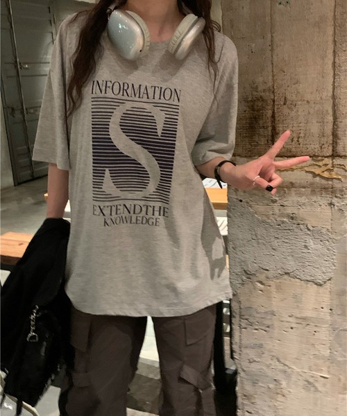 LYEON（リヨン）の「ビッグシルエットTシャツ（Tシャツ/カットソー・レディース・グレー/ホワイト・FREE）」の16枚目の写真
