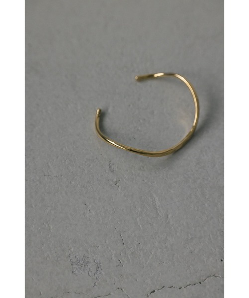 STYLEMIXER（スタイルミキサー）の「カーブバングル（バングル/リストバンド・レディース・ゴールド/シルバー・FREE）」の3枚目の写真