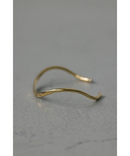 STYLEMIXER（スタイルミキサー）の「カーブバングル（バングル/リストバンド・レディース・ゴールド/シルバー・FREE）」の4枚目の写真