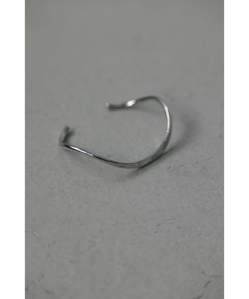 STYLEMIXER（スタイルミキサー）の「カーブバングル（バングル/リストバンド・レディース・ゴールド/シルバー・FREE）」の11枚目の写真