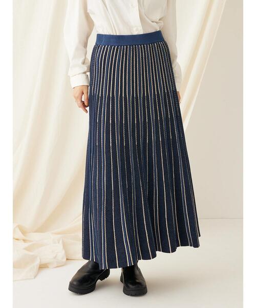 CRAFT STANDARD BOUTIQUE（クラフトスタンダードブティック）の「配色ストライプニットスカート（スカート・レディース・ブラック/ブルー・FREE）」の4枚目の写真