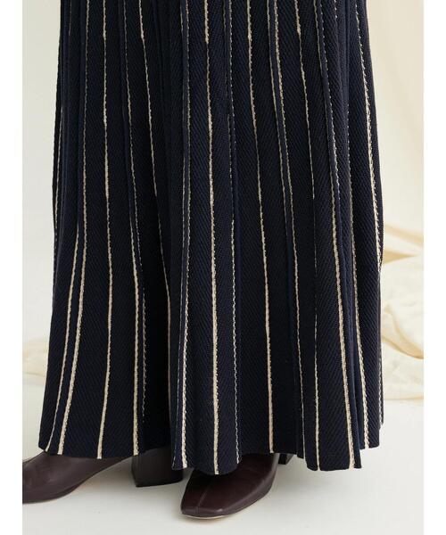 CRAFT STANDARD BOUTIQUE（クラフトスタンダードブティック）の「配色ストライプニットスカート（スカート・レディース・ブラック/ブルー・FREE）」の11枚目の写真