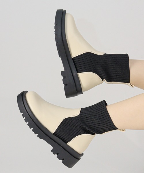 LibertyDoll(リバティードール)の「+5cm 軽量厚底 トラックソール ニットブーツ ソックスブーツ(ブーツ・レディース・ブラック/アイボリー/ブラック系1/アイボリー系1/アイボリー系2/シルバー×ブラック・3L/LL/M/L/S)」の10枚目の写真