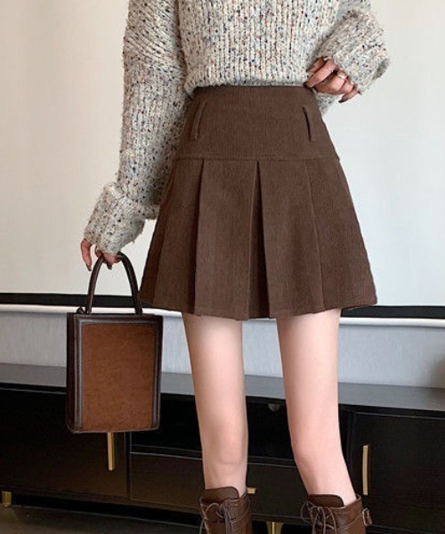 ｔｏｌｅｎｅ（トレネ）の「コーデュロイプリーツミニスカート（スカート・レディース・ホワイト/ブラック/ブラウン・FREE）」の10枚目の写真