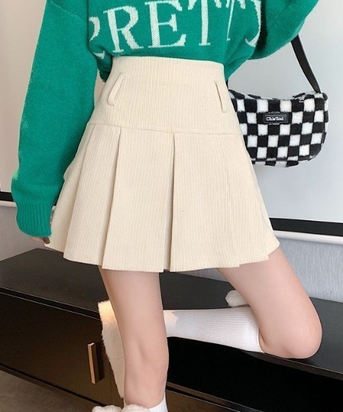 ｔｏｌｅｎｅ（トレネ）の「コーデュロイプリーツミニスカート（スカート・レディース・ホワイト/ブラック/ブラウン・FREE）」の5枚目の写真