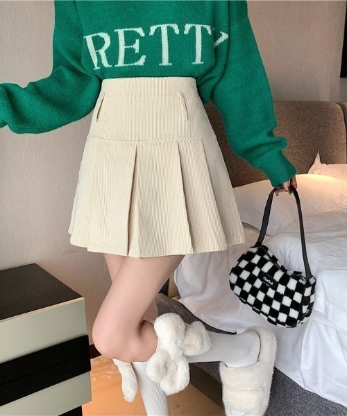 ｔｏｌｅｎｅ（トレネ）の「コーデュロイプリーツミニスカート（スカート・レディース・ホワイト/ブラック/ブラウン・FREE）」の4枚目の写真