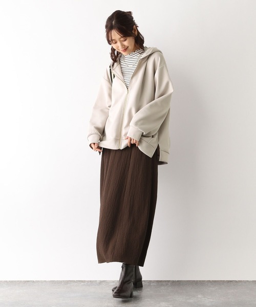 GLOBAL WORK（グローバルワーク）の「ライトクッションZIPパーカー/906293（パーカー・レディース・ネイビー/アイボリー/グレイッシュベージュ/ブラック・MEDIUM/LARGE）」の11枚目の写真