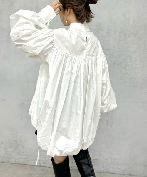 WHO'S WHO gallery(フーズフーギャラリー)の「ドロスト袖ボリュームギャザーワンピ(ワンピース・レディース・オフホワイト/ブラック・FREE)」の4枚目の写真