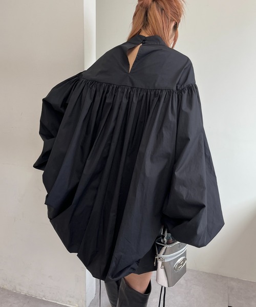 WHO'S WHO gallery(フーズフーギャラリー)の「ドロスト袖ボリュームギャザーワンピ(ワンピース・レディース・オフホワイト/ブラック・FREE)」の9枚目の写真