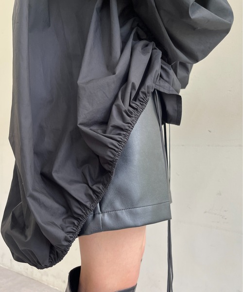 WHO'S WHO gallery(フーズフーギャラリー)の「ドロスト袖ボリュームギャザーワンピ(ワンピース・レディース・オフホワイト/ブラック・FREE)」の12枚目の写真