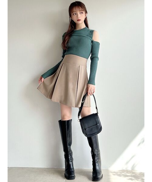 RESEXXY（リゼクシー）の「レイヤードボタンニットトップス（ニット/セーター・レディース・グリーン/ブラック/アイボリー・FREE）」の10枚目の写真