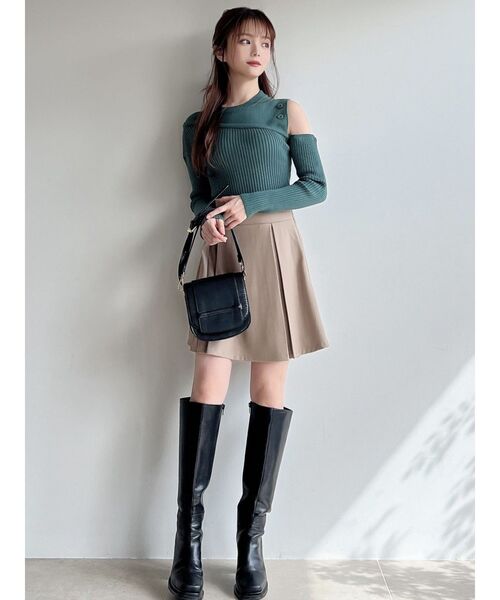 RESEXXY（リゼクシー）の「レイヤードボタンニットトップス（ニット/セーター・レディース・グリーン/ブラック/アイボリー・FREE）」の11枚目の写真