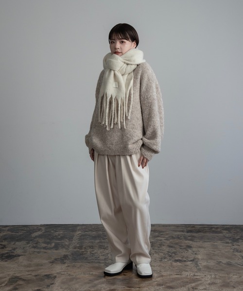 Amiur（エミレ）の「bulky volume fringe muffler（マフラー・レディース・チェック/ベージュ/アイボリー/ブルー/ピンク系その他・FREE）」の20枚目の写真