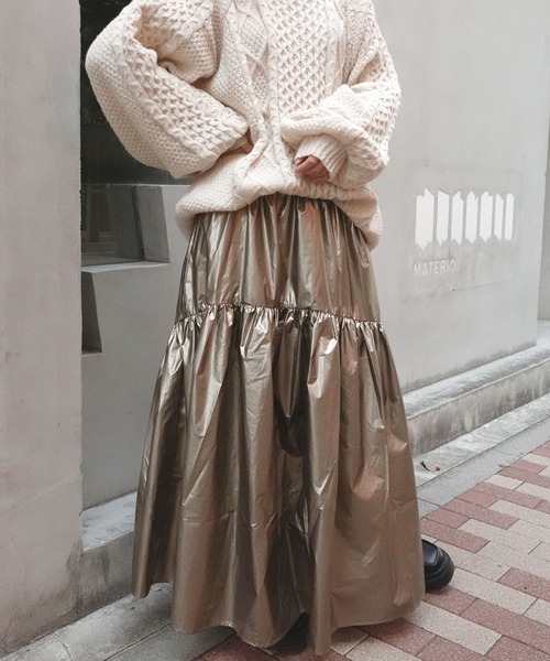 CORNERS（コーナーズ）の「メタリックギャザーフレアスカート（スカート・レディース・ゴールド/ブラック/シルバー・M）」の7枚目の写真