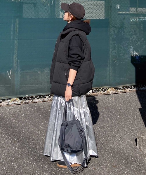 CORNERS（コーナーズ）の「メタリックギャザーフレアスカート（スカート・レディース・ゴールド/ブラック/シルバー・M）」の9枚目の写真