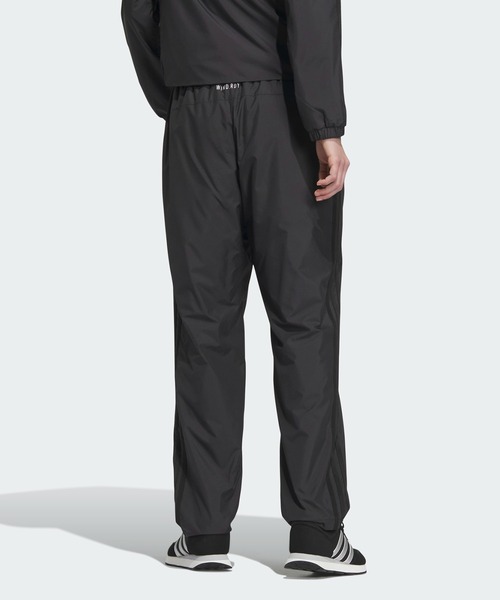 adidas（アディダス）の「スリーストライプス ルーズフィット