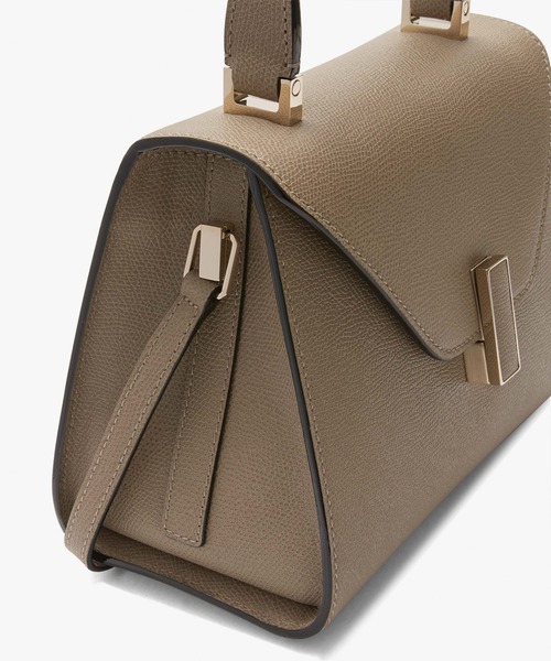 Valextra（ヴァレクストラ）の「ミニ イジィデ（ハンドバッグ・レディース・ブラウン系2/ピンク系1/ベージュ系1/イエロー系1/ダークグレー/レッド/ブルー系2/オフホワイト/ピンク系2・ONE SIZE）」の22枚目の写真