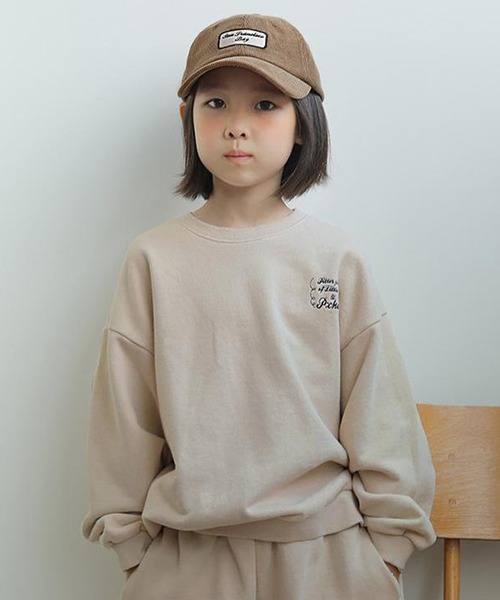 aBity select（アビティセレクト）の「【ピーチーズ】ジュニア 胸元ワンポイントロゴトレーナー（スウェット・キッズ・ベージュ/ブルー/ピンク・160/150）」の2枚目の写真
