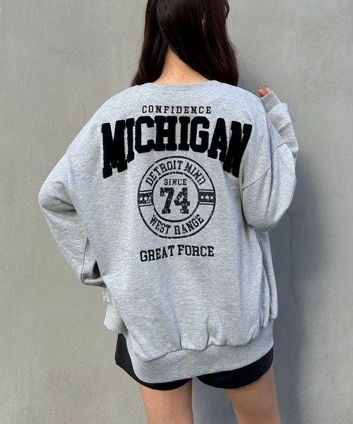 INGNI（イング）の「Backカレッジサークルロゴスウェットチュニック（スウェット・レディース・オフホワイト/杢グレー/ブラック・M）」の20枚目の写真