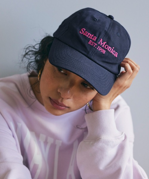 coca(coca)(コカ)の「ロゴ刺繍キャップ(キャップ・レディース・ブラック/ネイビー・ONE SIZE)」の2枚目の写真