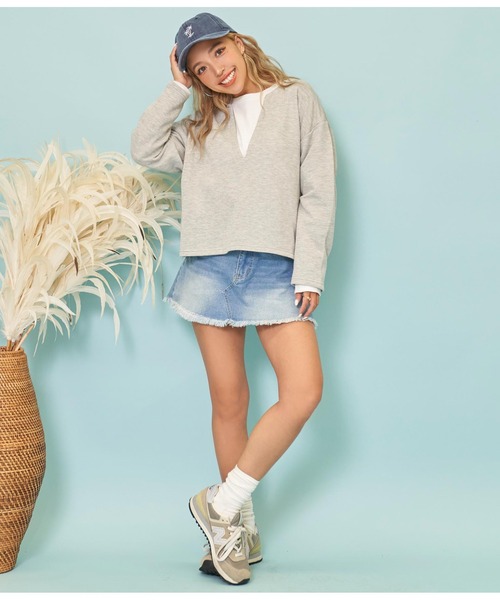 anap mimpi（アナップミンピ）の「キーネック 裏毛 スウェット クロップド トレーナー（スウェット・レディース・ベージュ系その他/グレー/オレンジ・FREE）」の21枚目の写真