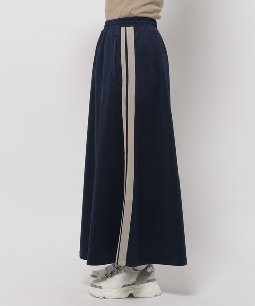 niko and...（ニコアンド）の「ラメサイドラインスカート（スカート・レディース・アイボリー/ネイビー/チャコール・FREE）」の16枚目の写真