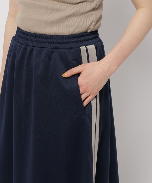 niko and...（ニコアンド）の「ラメサイドラインスカート（スカート・レディース・アイボリー/ネイビー/チャコール・FREE）」の7枚目の写真