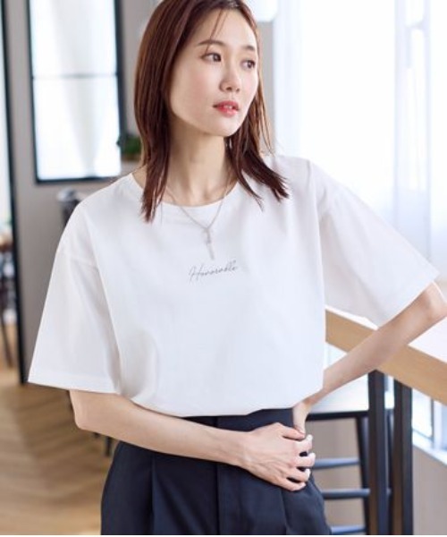 GLOBAL WORK(グローバルワーク)の「リッチクリーンプリントT/987156(Tシャツ/カットソー・レディース・スミクロ/モカ/ホワイト系4/ホワイト系5/ホワイト系6/ホワイト系7/ホワイト系8/ブラック系9/ネイビー系8/チャコール/ブラック系/ホワイト系3/ホワイト系2・MEDIUM/LARGE)」の6枚目の写真