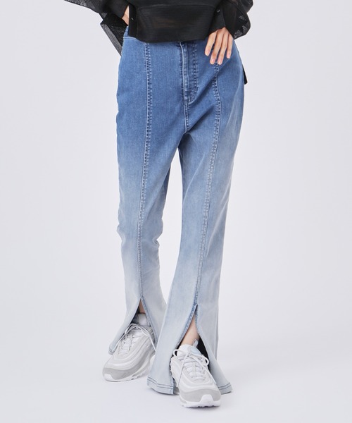 NERGY（ナージー）の「【Water proof Denim】デニムフレアパンツ（デニムパンツ・レディース・ブルー/ブルー系その他4・M/S）」の13枚目の写真