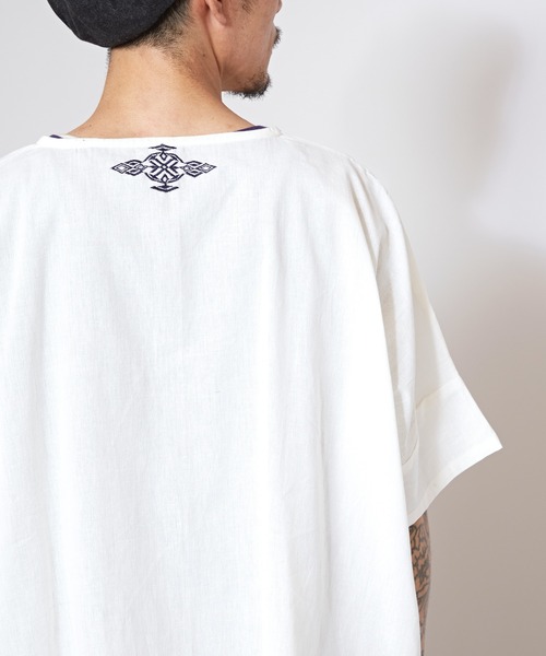 チャイハネ(チャイハネ)の「【チャイハネ】アスタパMEN'Sレイヤードトップス タンクトップ付き(アンサンブル・メンズ・ターコイズブルー/ブラック/カーキ/ホワイト/ホワイト系その他/ベージュ/ダークカーキ/ブラック系その他・FREE)」の15枚目の写真