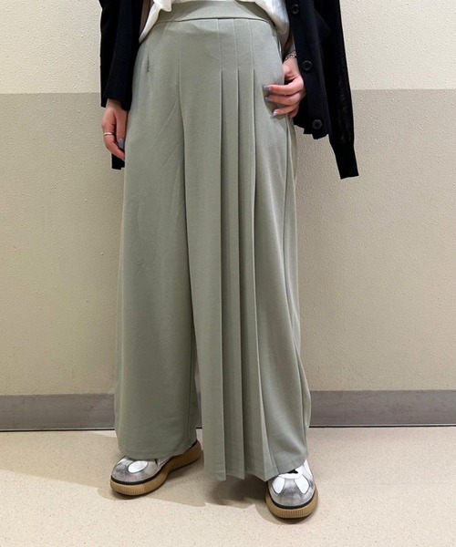 Grand PARK(グランドパーク)の「アシンメトリー サイドプリーツパンツ(その他パンツ・レディース・ライトグリーン/ベージュ/ブラック・MEDIUM/LARGE)」の20枚目の写真