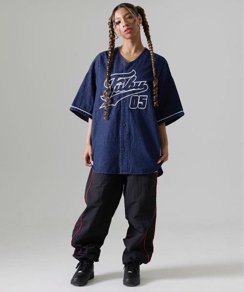 FUBU（ フブ）の「FUBU フブ ブランド アメカジ ロゴ 刺繍 半袖 デニム