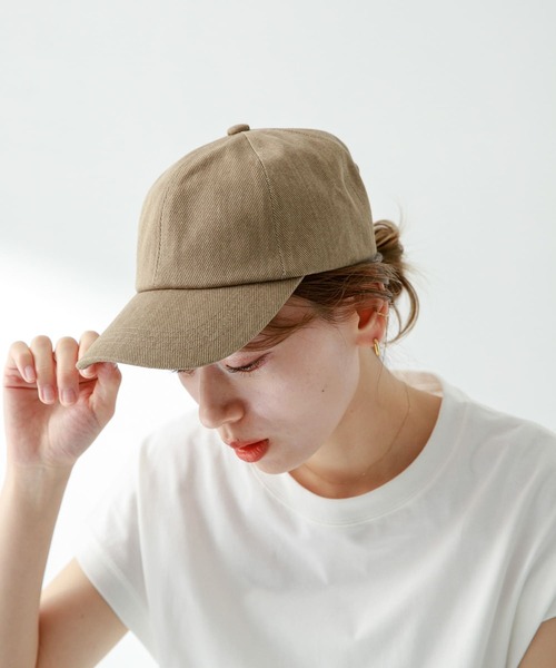 URBAN RESEARCH Sonny Label(アーバンリサーチサニーレーベル)の「コットンウォッシュキャップ(キャップ・レディース・ベージュ/オフホワイト/ブラック・ONE)」の8枚目の写真