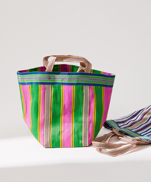 NE QUITTEZ PAS!（ヌキテパ）の「ne Quittez pas / ヌキテパ  MULTI STRIPE MESH WIDE TO 882041PA4（トートバッグ・レディース・ブルー/パープル/ピンク・MEDIUM）」の3枚目の写真