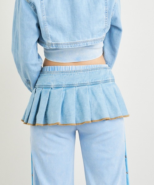 ANNA SUI NYC（アナ スイ エヌ ワイ シー）の「ANNA SUI NYC レイヤードデニムスーパーショートプリーツスカート（スカート・レディース・ブルー/ライトブルー・FREE）」の13枚目の写真