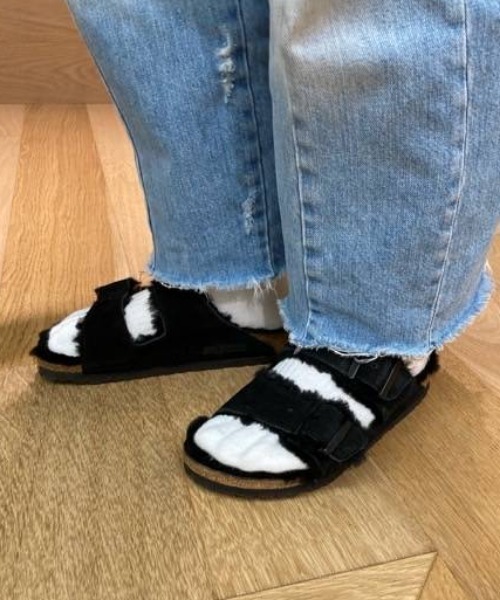 ビルケンシュトック　アリゾナ　ファーサンダル BLACK BIRKENSTOCK（ビルケンシュトック）の「＜BIRKENSTOCK＞ ARIZONA