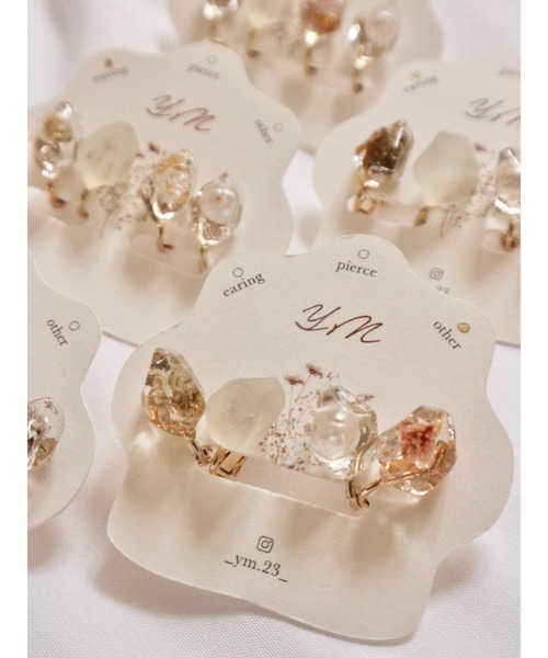 tone(トーン)の「【YM】4粒set ice flower 鉱石 ステンレスイヤリング(MA)(イヤリング・レディース・ホワイト/オレンジ/カーキ/グレー/ピンク・FREE)」の8枚目の写真