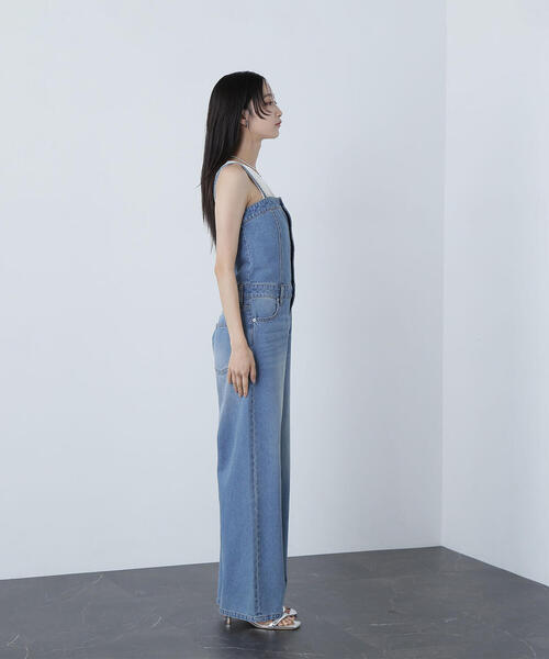 NATURAL BEAUTY BASIC(ナチュラルビューティーベーシック)の「◇デニムビスチェオールインワン(つなぎ/オールインワン・レディース・ブルー/スミクロ・MEDIUM)」の5枚目の写真