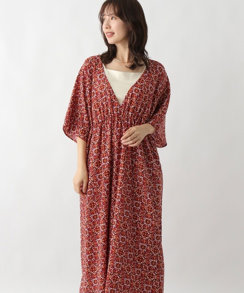 LEPSIM(レプシィム)の「アフリカンプリントVネックワンピース 127573(ワンピース・レディース・キャメル/ブルー/レッド・FREE)」の6枚目の写真