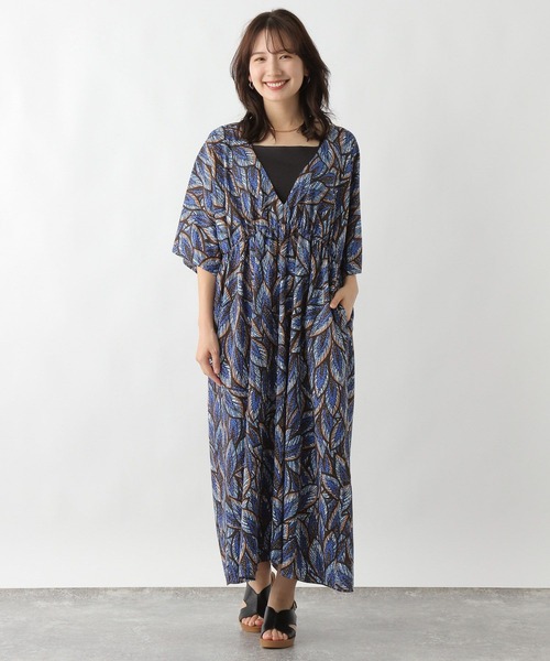 LEPSIM(レプシィム)の「アフリカンプリントVネックワンピース 127573(ワンピース・レディース・キャメル/ブルー/レッド・FREE)」の16枚目の写真